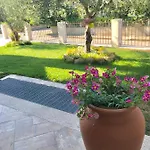 Bed & Breakfast S' Orgiola Girasole