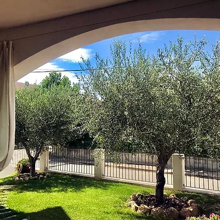 S' Orgiola Bed & Breakfast Girasole