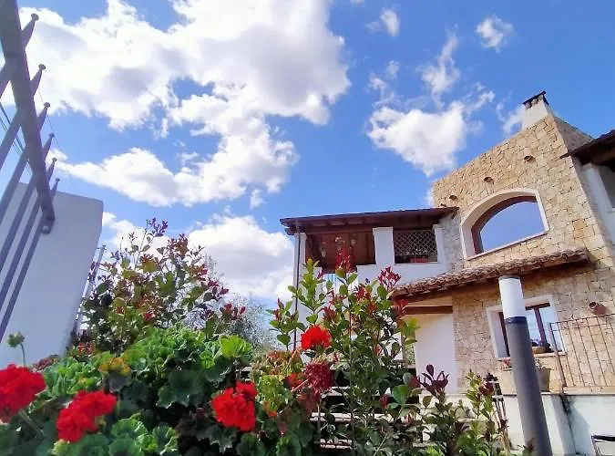 ベッド・アンド・ブレックファスト S' Orgiola ジラソーレ